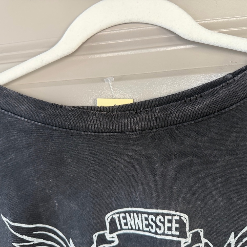 Nashville Graphic Black Crop Top - Picture 6 of 9